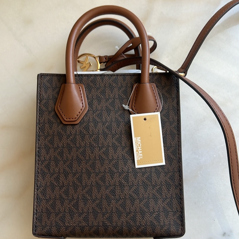 Micheal kors crossbody bag - Picture 3 of 5